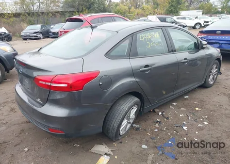 2015 Ford Focus Se z USA, uszkodzony, nr VIN 1FADP3F28FL216599